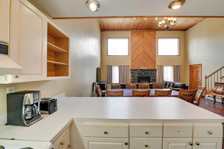 1 Mi to Hunter Mtn Skiing: Family-friendly Stay!