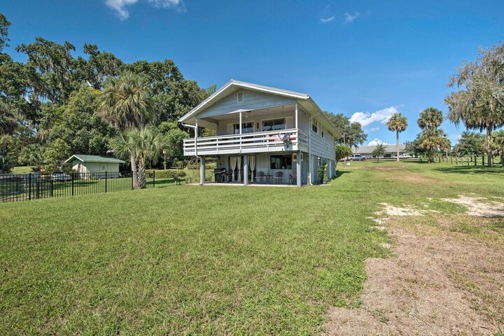 Riverfront Apt w / Kayak Launch in Dunnellon