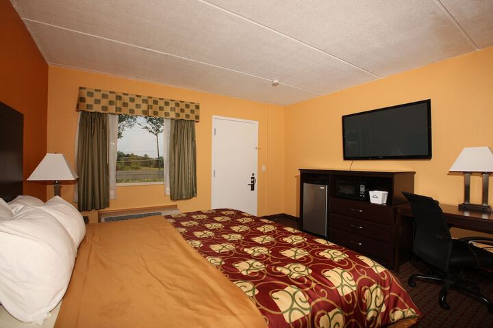 Room 35 of 65