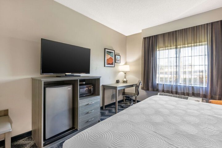 Room 14 of 39