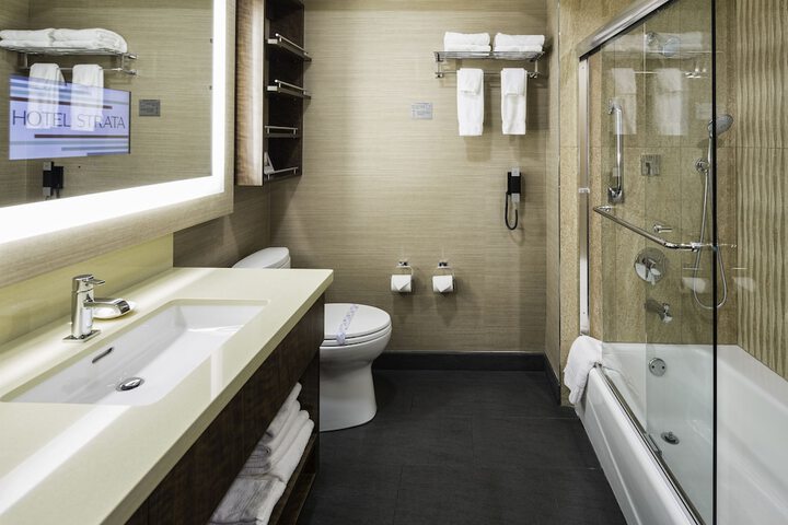 Hotel Strata