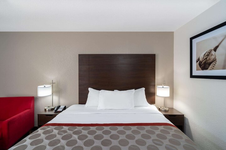 Room 16 of 26
