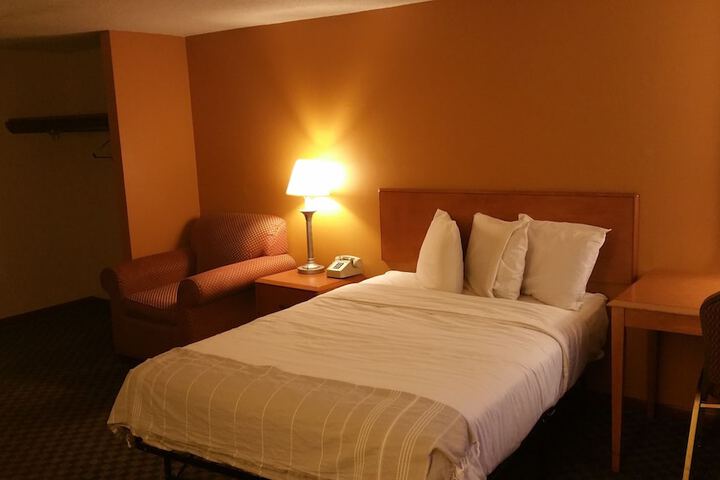 Room 15 of 24