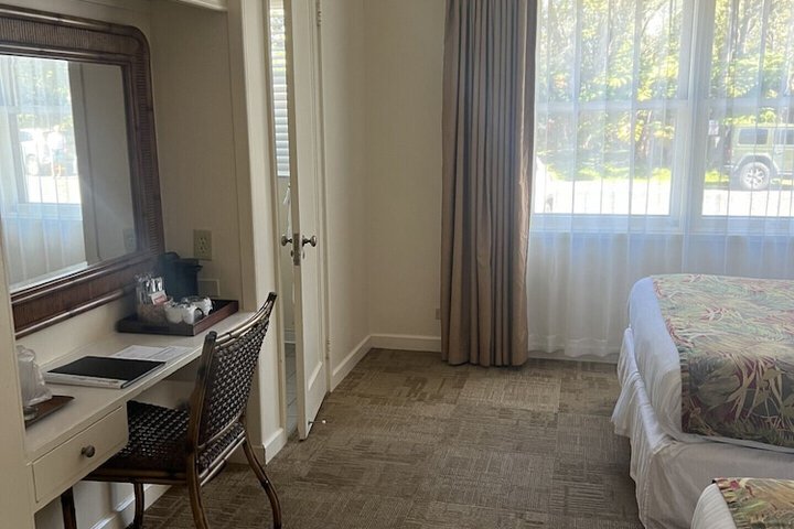 Room 37 of 47
