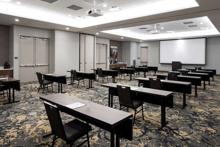 Hilton Garden Inn Madison Downtown