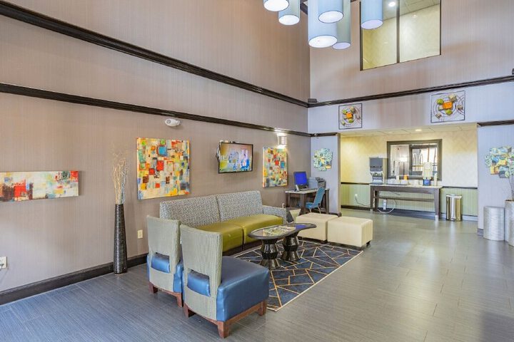 Comfort Inn & Suites Pauls Valley - City Lake