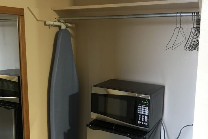Room 13 of 34