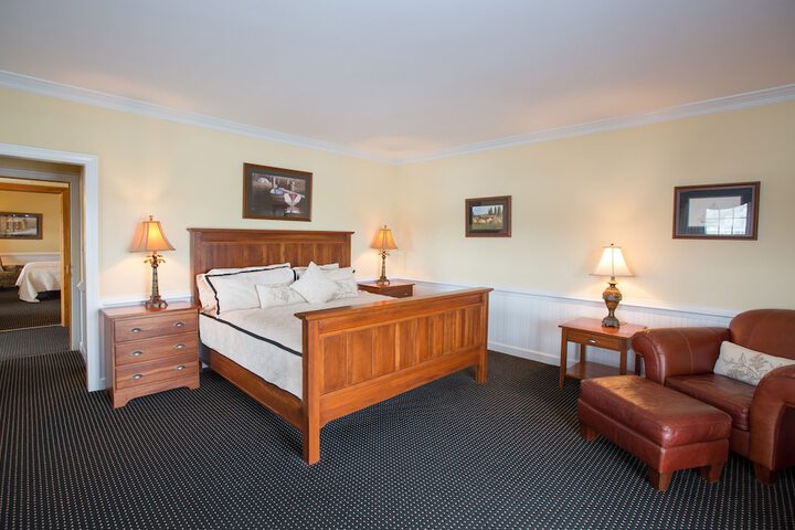 Room 33 of 67