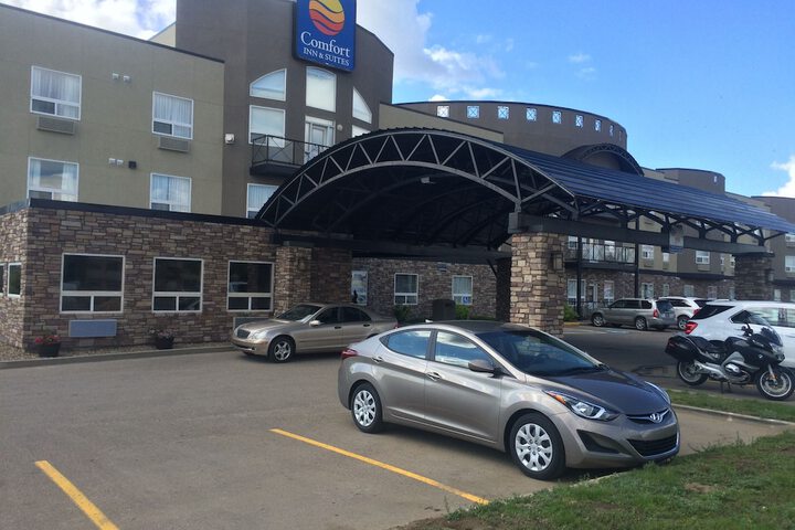 Comfort Inn & Suites Medicine Hat