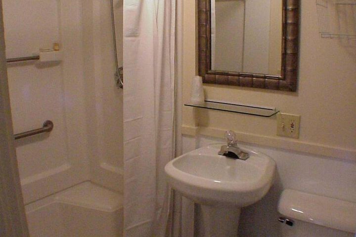 Room 19 of 39