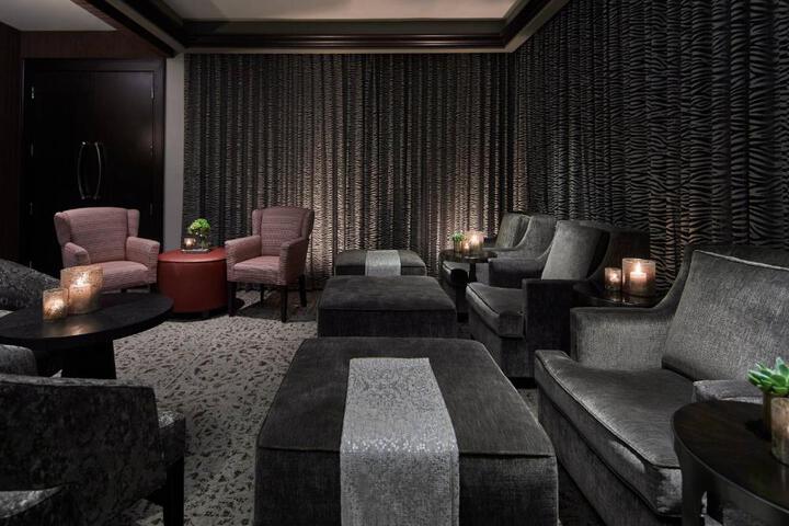 The Battle House Renaissance Mobile Hotel & Spa