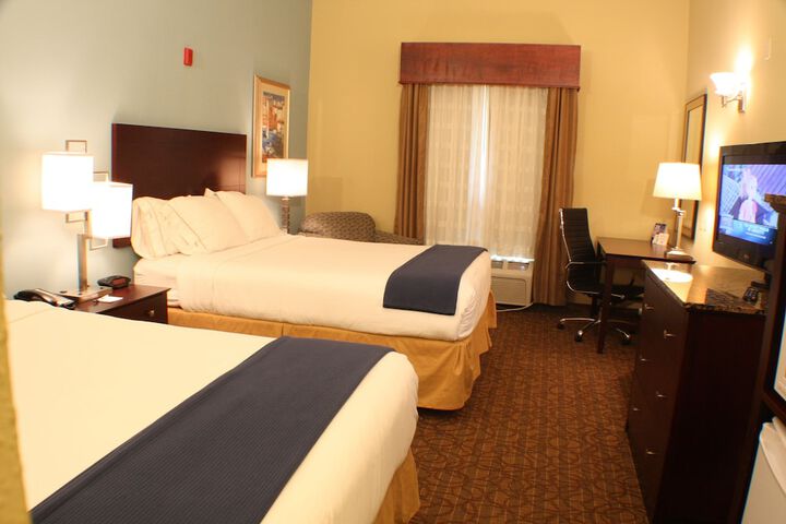 Room 28 of 38