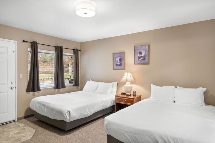 Room 70 of 118