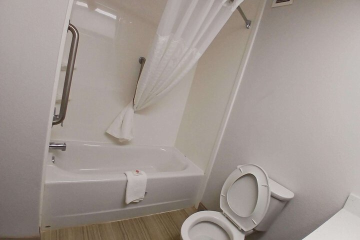 Comfort Inn Marion near Downtown & Blue Ridge PKWY