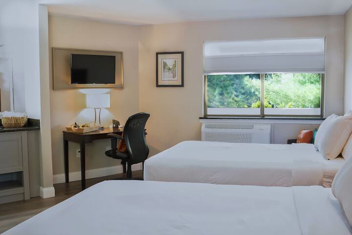 Room 15 of 25