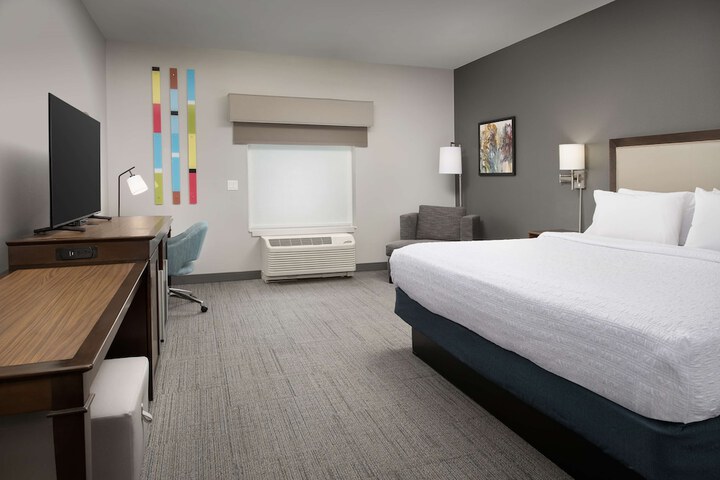 Room 18 of 34