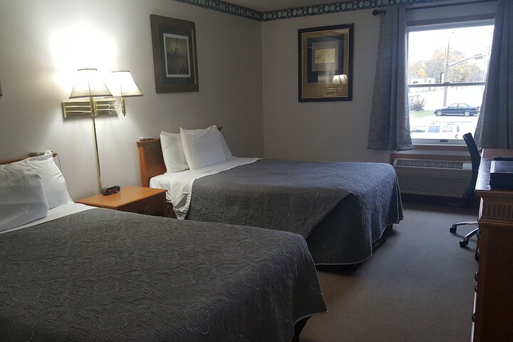 Amerivu Inn & Suites New Richmond