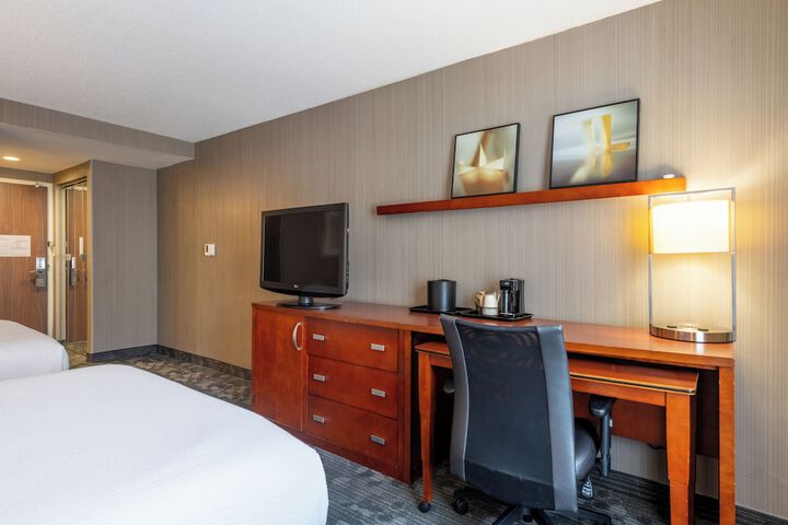 Courtyard by Marriott Nashua