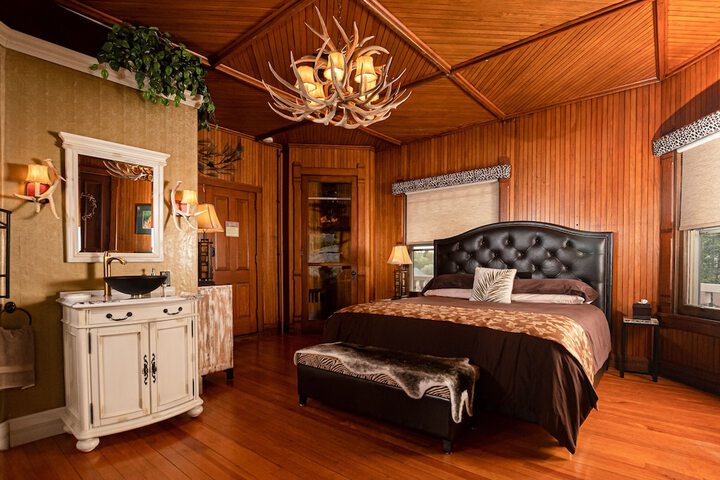 Room 30 of 47