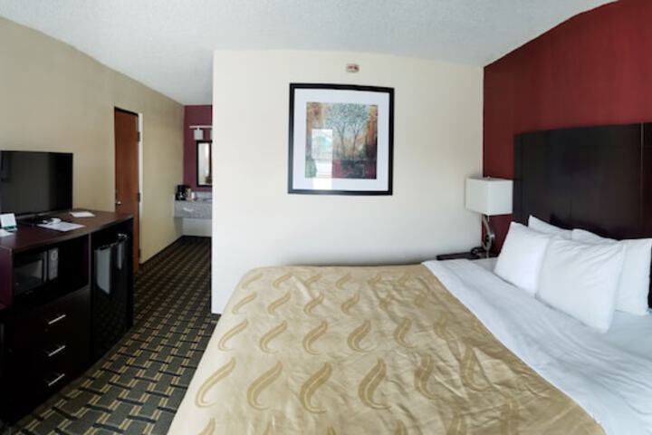 Room 12 of 35