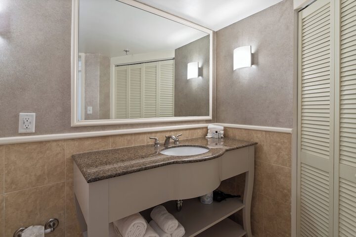 Crowne Plaza Executive Center Baton Rouge by IHG