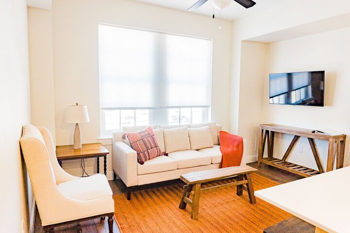Room 170 of 220