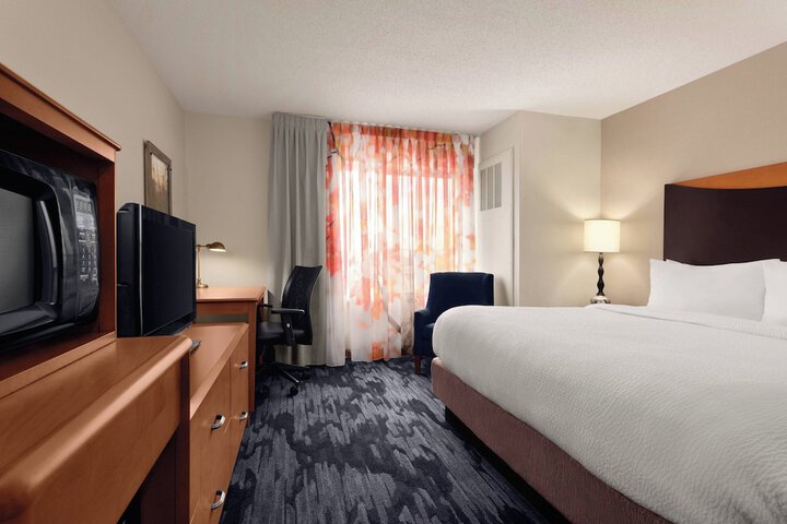 Room 12 of 39