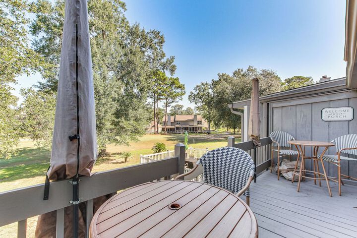 Inviting Home w / Golf Course View in Diamondhead!