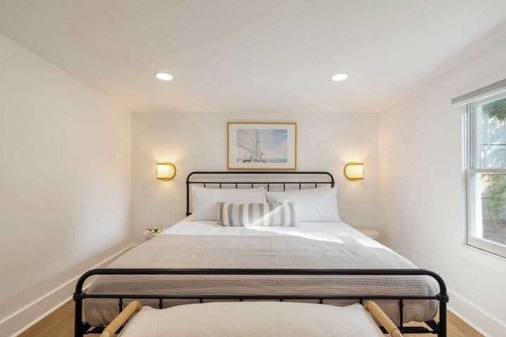 Lumie by Avantstay 5BR Ranch w / Firepit + Patio