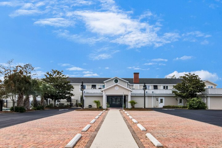 The Port Inn - Port St. Joe an Ascend Collection Hotel