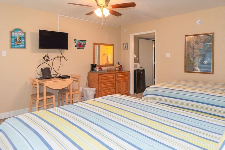 Room 72 of 248