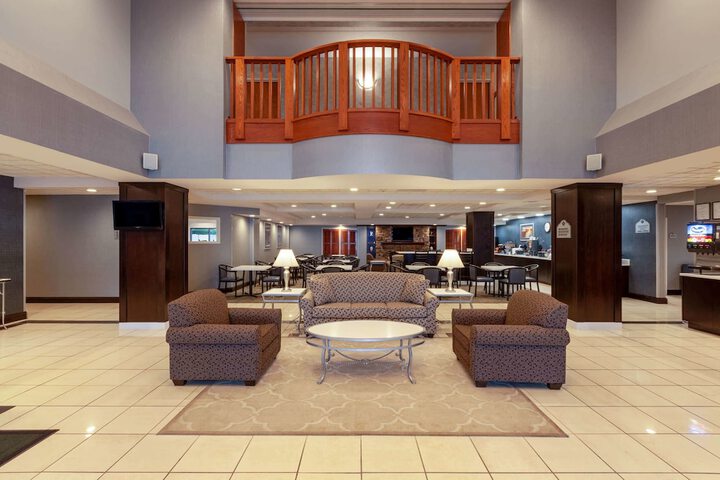 Hotel Interior 7 of 34