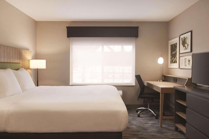 Country Inn & Suites by Radisson Green Bay North