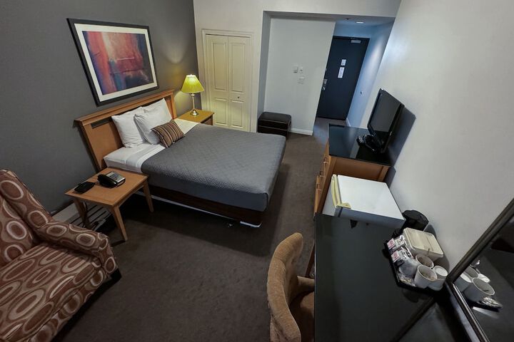 Room 38 of 54