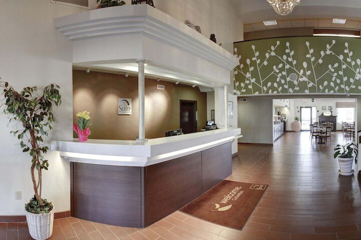 Hotel Interior 8 of 59