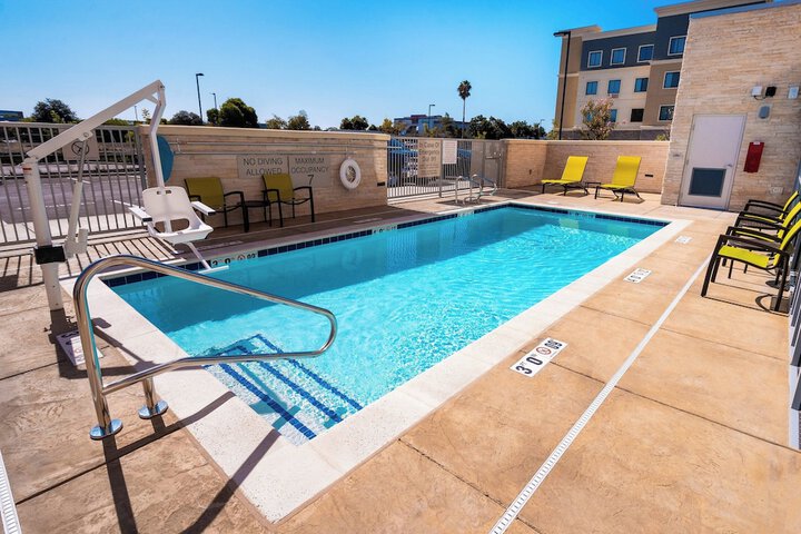 Pool 2 of 34