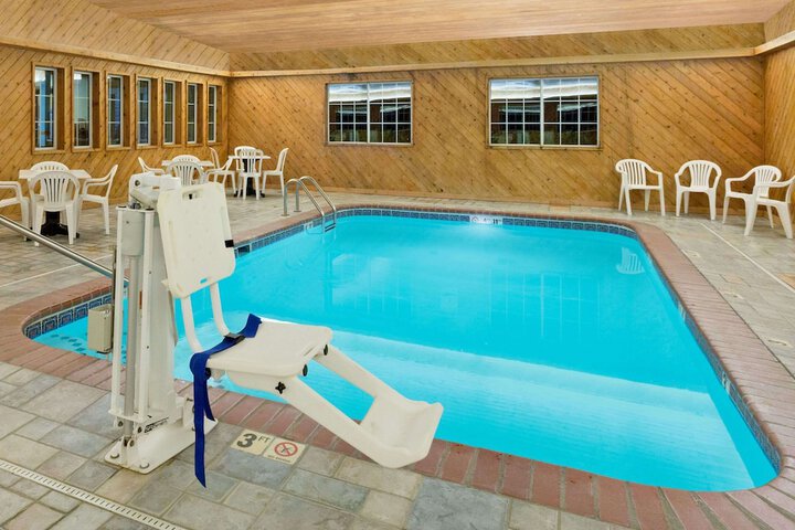 Pool 3 of 17