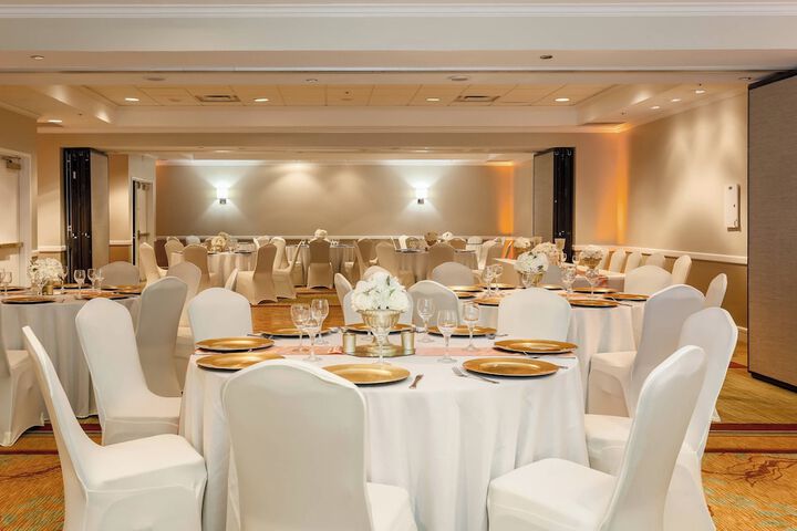 Ballroom/Hall 37 of 41