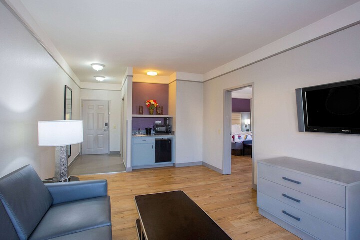 La Quinta Inn & Suites by Wyndham Mobile - Daphne