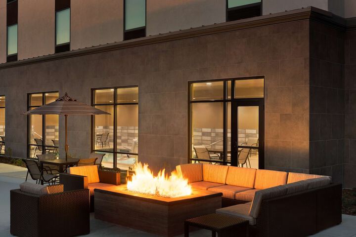 Terrace/Patio 27 of 29