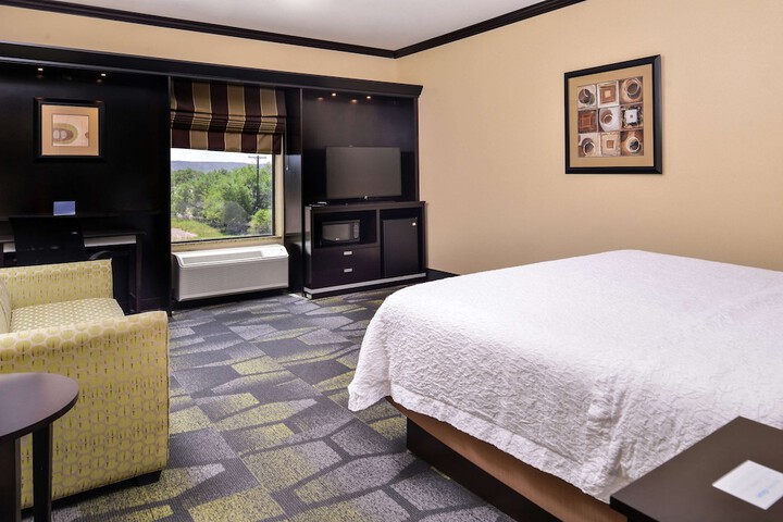Room 44 of 67
