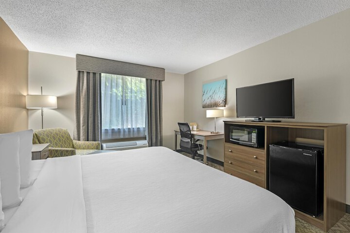 Best Western Center Inn