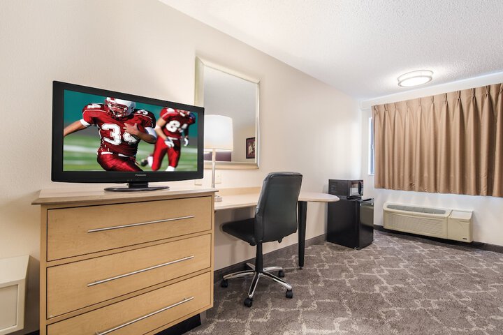 Room 18 of 35