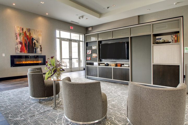 Holiday Inn & Suites Peoria at Grand Prairie by IHG