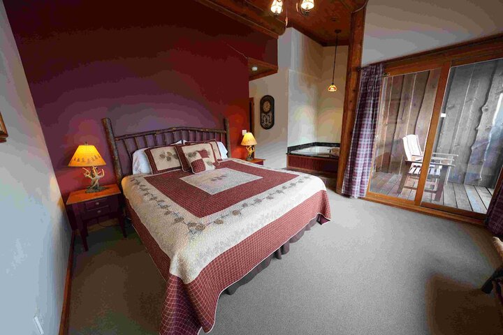 Room 103 of 241