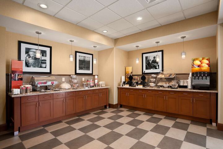 Hampton Inn Magnolia