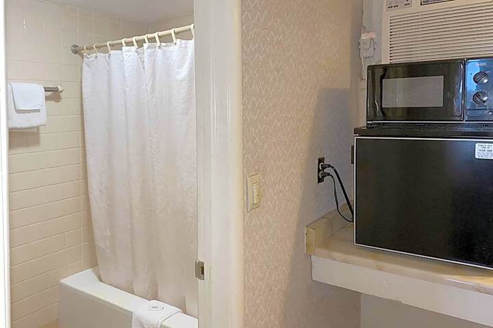 OYO Hotel Mauldin SC South Main Street