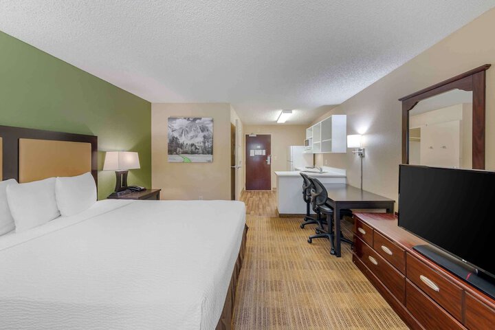 Room 27 of 31