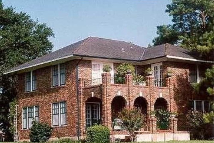 Far View - a Bed & Breakfast Estate