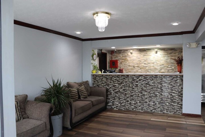 Budget Inn - Troy
